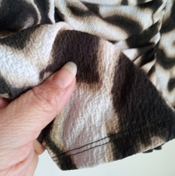 Alfani tribal scoop neck gathered and ruched Short sleeve top women's size large - Picture 4 of 7